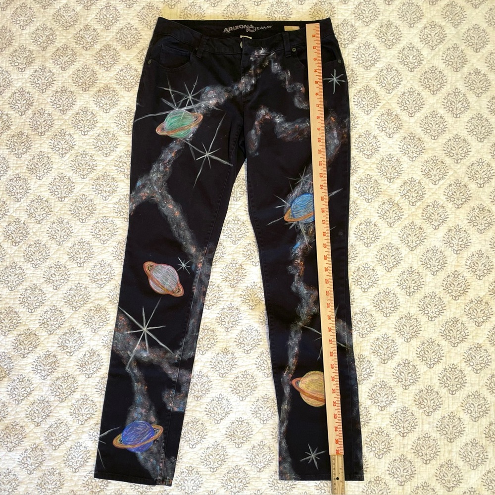 Hand Painted Black Jeans with Vibrant Planets and Stars Design OOAK Size 9 - Picture 10 of 14